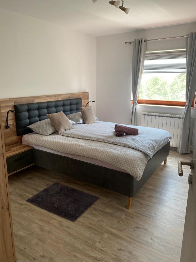 Apartman Laura Smoljanac Buitenkant foto